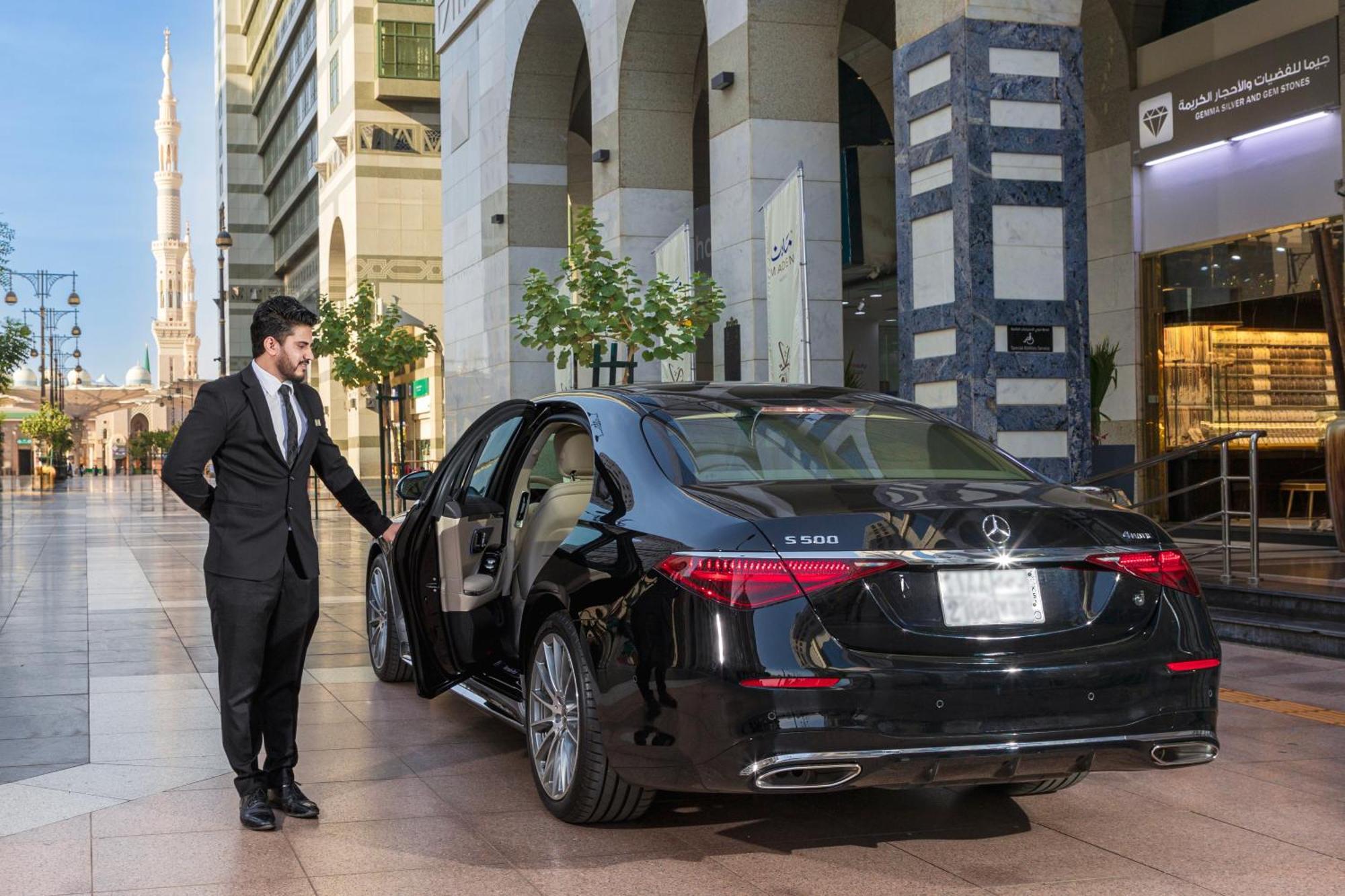 Maden Hotel Medina Exterior photo Mercedes-Benz S-Class